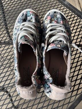 Skechers BOBS Cat Print Lace-Up Sneakers - Pink/Blue/Gray